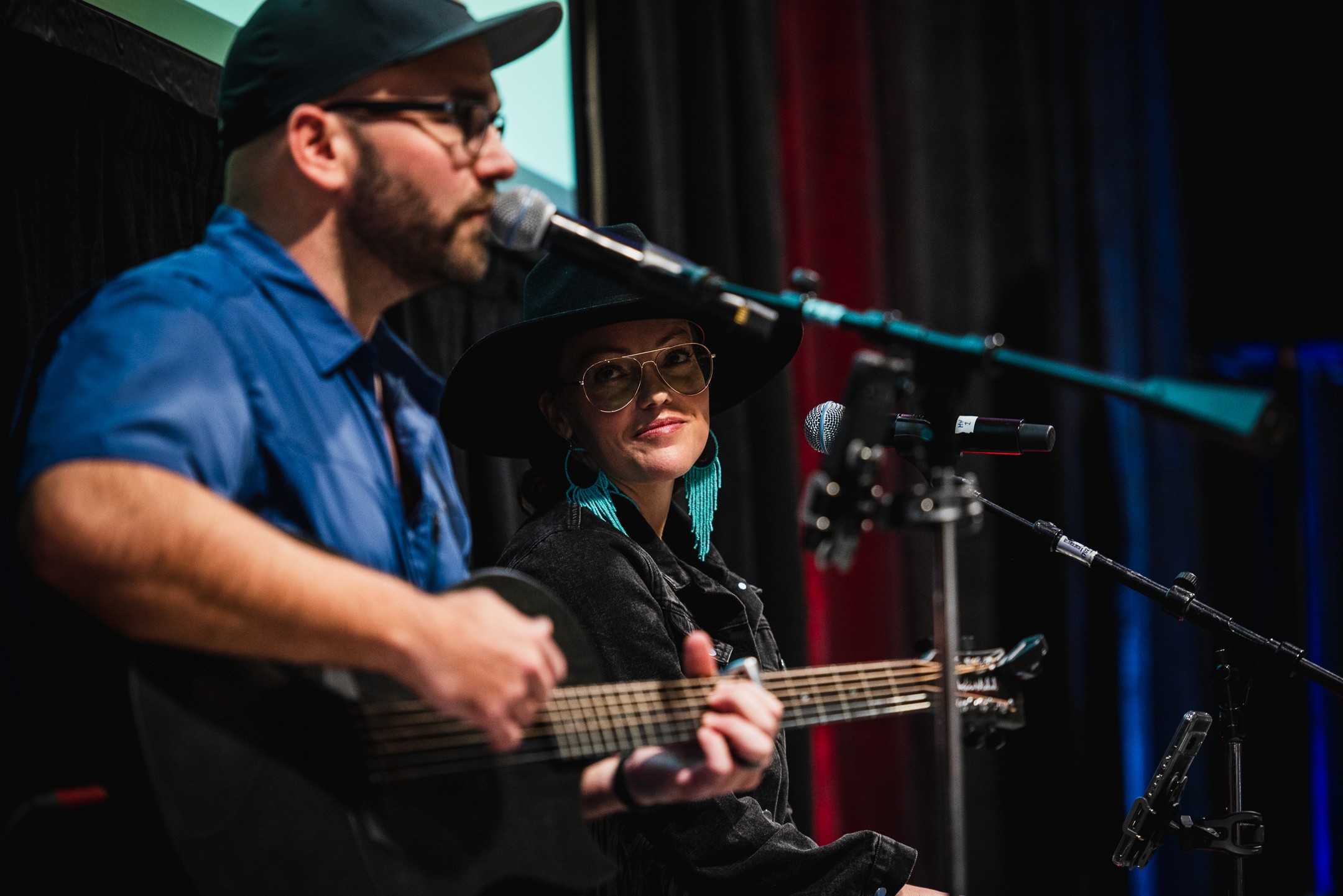 Veteran artists performing live at MCON